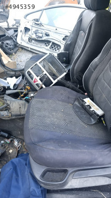 Peugeot 307 torpido orta göğüs