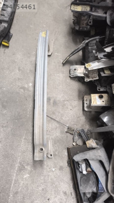 Audi A4 Tampon Demiri