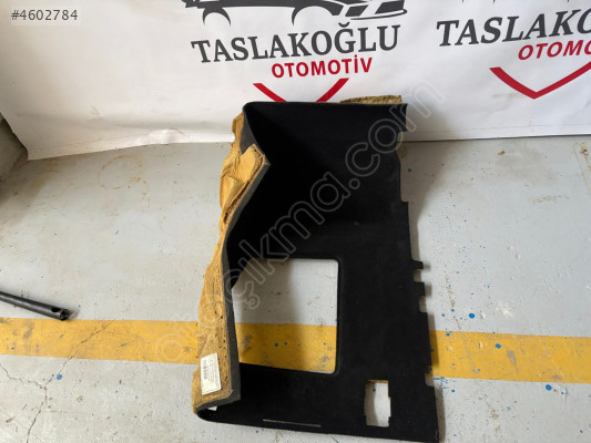 CHRYSLER VOYAGER SAĞ ÖN TABAN HALISI