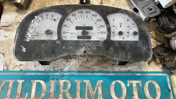 OPEL VECTRA A KM SAATİ