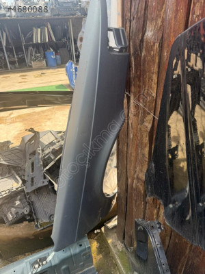 MAZDA 626 ÇAMURLUK ORJINAL CIKMA