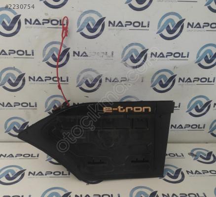 4KE810001 AUDİ E-TRON DEPO KAPAĞI