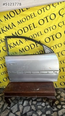 OPEL OMEGA SAĞ ÖN KAPI