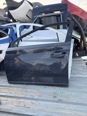 Hyundai i20 sol ön kapı
