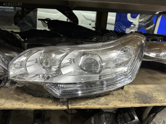Citreon c5 sağ ön far mercekli