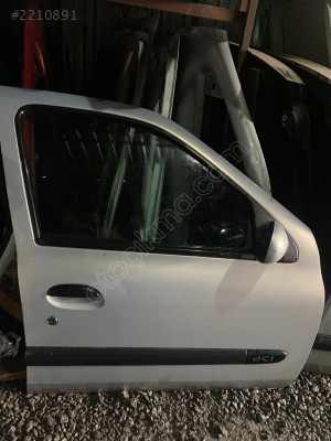 renault clio sağ ön kapı çıkma