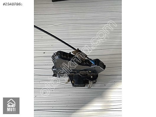 Toyota avensis sol ön kapı kilidi