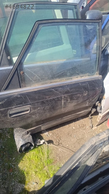 Audi 80 sağ arka kapı