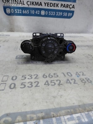 ÇIKMA FORD FİESTA KLİMA KONTROL PANELİ