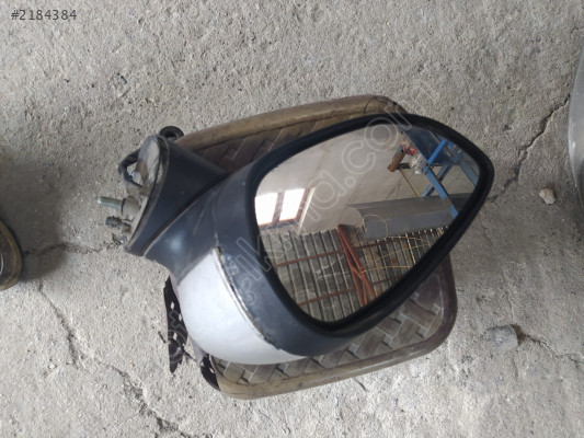 2010 2013 Ford Fiesta sol ayna