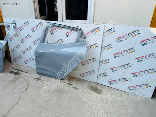 Renault Clio 5 sol arka kapı az hasarlı