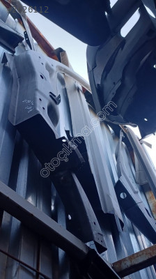 Renault Trafic sol ön kapı yuva sacı