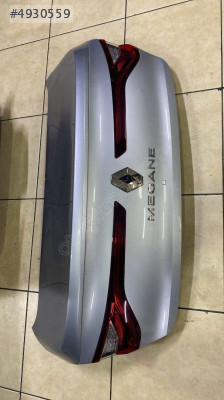 RENAULT MEGANE 4 BAGAJ KAPAĞI