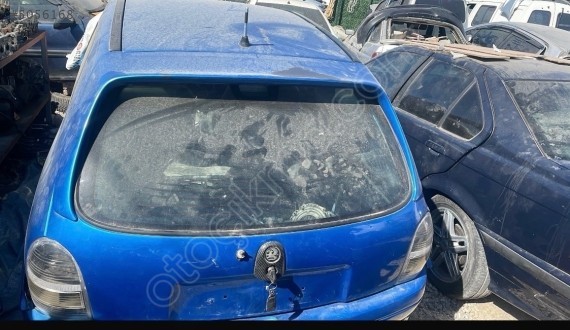 Opel Corsa b tavan çıtası