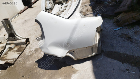 volkswagen bora 2001 arka sol çamurluk