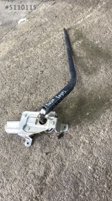 Fiat Doblo arka bagaj silecek motoru ve yağmur kolu