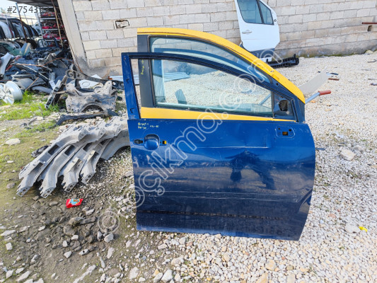 Toyota Verso ön sağ kapı Orjinal