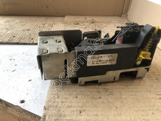 FORD CONNECT BAGAJ KAPAĞI KİLİDİ