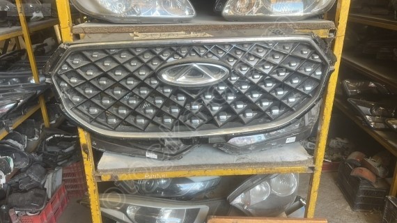 Chery Tiggo 8 ön panjur