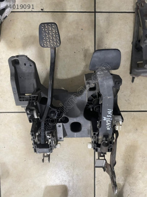 OPEL INSİGNİA  PEDAL TAKIMI