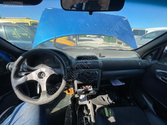 Opel Corsa b ön göğüslük komple