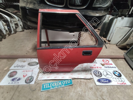 MİTSUBİSHİ LANCER 1985 SOL ARKA KAPI