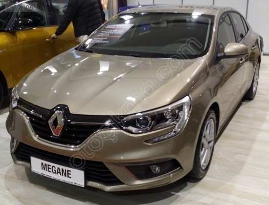 RENAULT MEGANE IV ÖN CAM