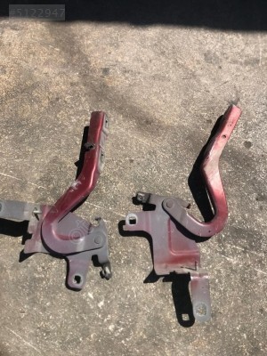 RENAULT CLİO 4 ÖN KAPUT MENTEŞESİ