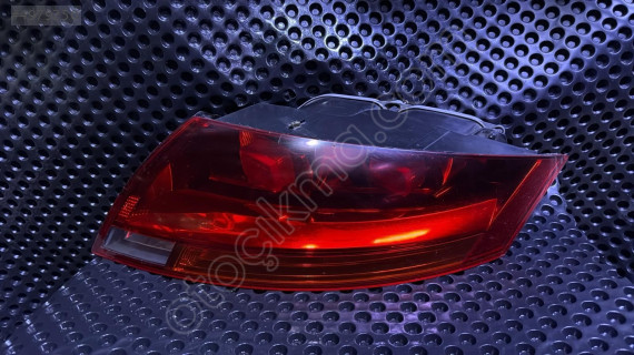 AUDİ TT SAĞ STOP 8J0945096C