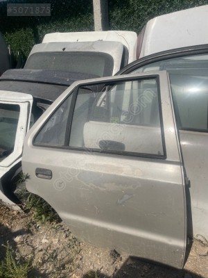 Skoda Felicia sağ arka kapı