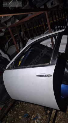 Alfa Romeo sol ön kapı  ve kapı döşemesi orijinal