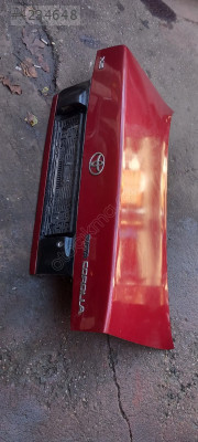 Toyota corolla bagaj kapağı