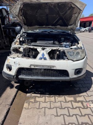 Mitsubishi l200 Klima kompresörü