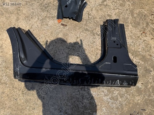 FORD FOCUS 2 SAĞ MARŞBİYEL SAÇI