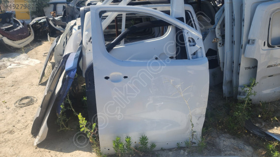 Fiat Scudo sağ ön kapı çıkma orjinal