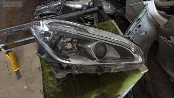 PEUGEOT 208 2014 SAĞ ÖN FAR