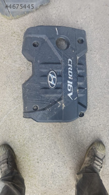 Hyundai Accent Blue motor üst kapağı