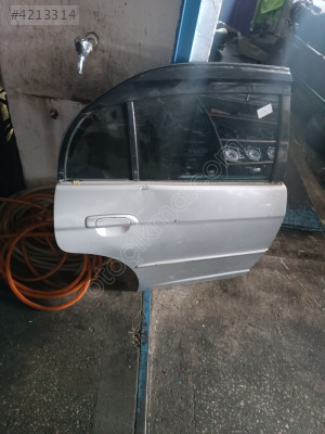 Honda civic Vtec sağ arka kapı
