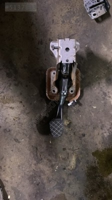 VOLKSWAGEN JETTA PEDAL