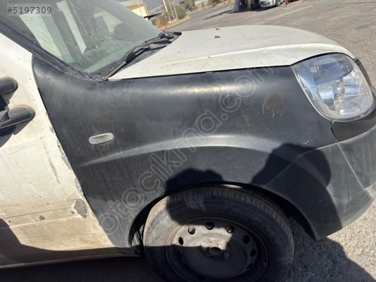Fiat Doblo sağ çamurluk