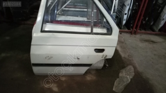 skoda fabia sol arka kapı