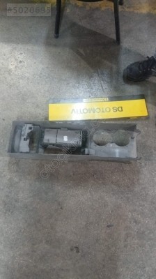 2000-2005 VOLKSWAGEN PASSAT ORTA KONSOL