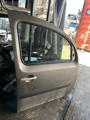 RENAULT KANGOO 3 SAĞ ÖN KAPI ORJINAL CIKMA