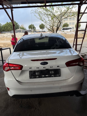 Ford focus 2018 - 2025 Davlumbaz