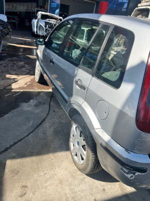 FORD FUSİON SOL ARKA KAPI GRİ HATASIZ