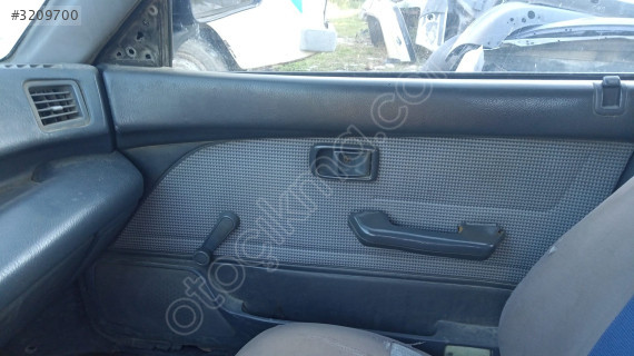 Daihatsu applause sağ ön kapı döşemesi yedek parça