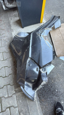 Peugeot 301 sağ arka çamurluk