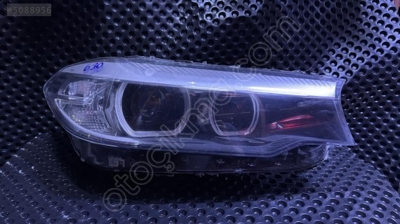 BMW 5 SERİSİ G30 SAĞ FAR