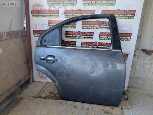 FORD MONDEO SAĞ ARKA KAPI DOLU