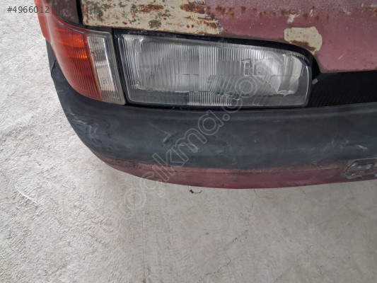 Mazda 323 Sağ Ön Far